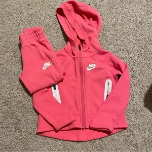 Nike girls pink set 2T